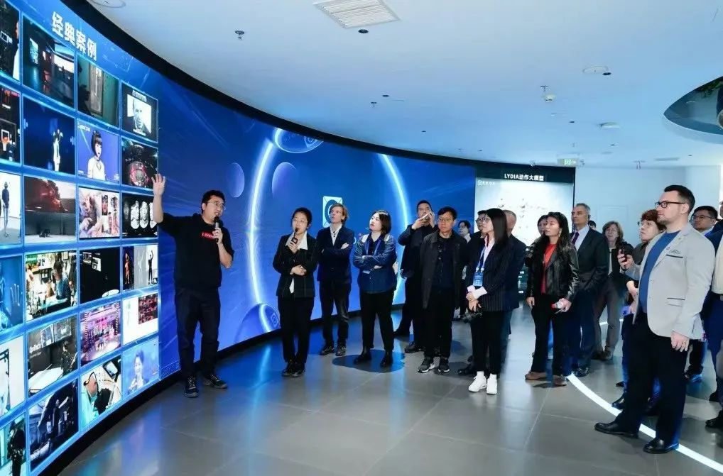 商务部副部长寄语德中企业丨304am永利集团·虚拟动点与德国商界代表共探可持续发展新机遇